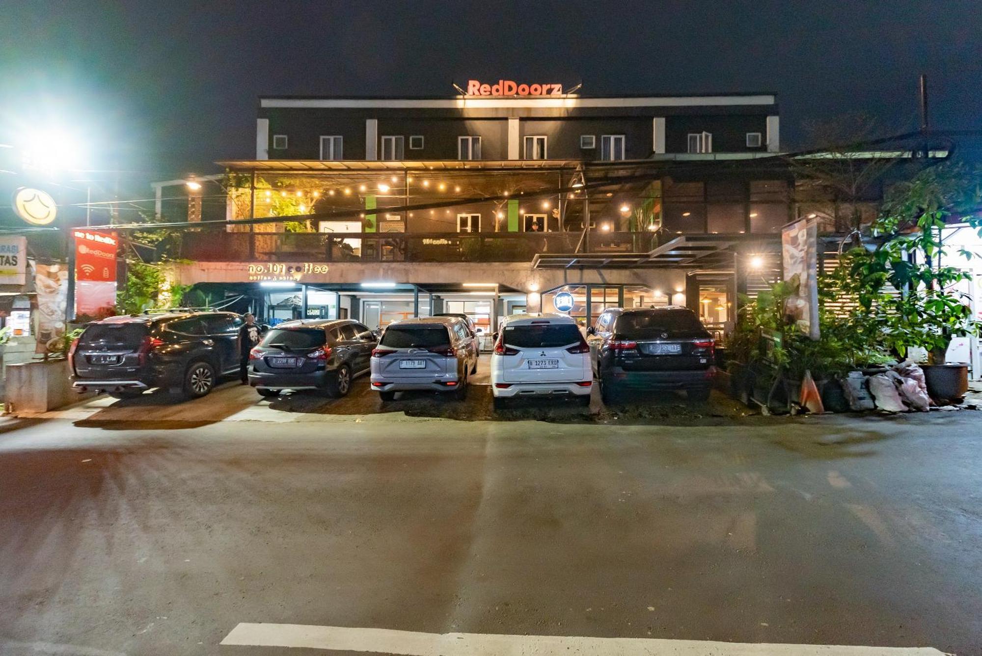 茂物 博塔尼广场购物中心红门旅馆酒店 外观 照片